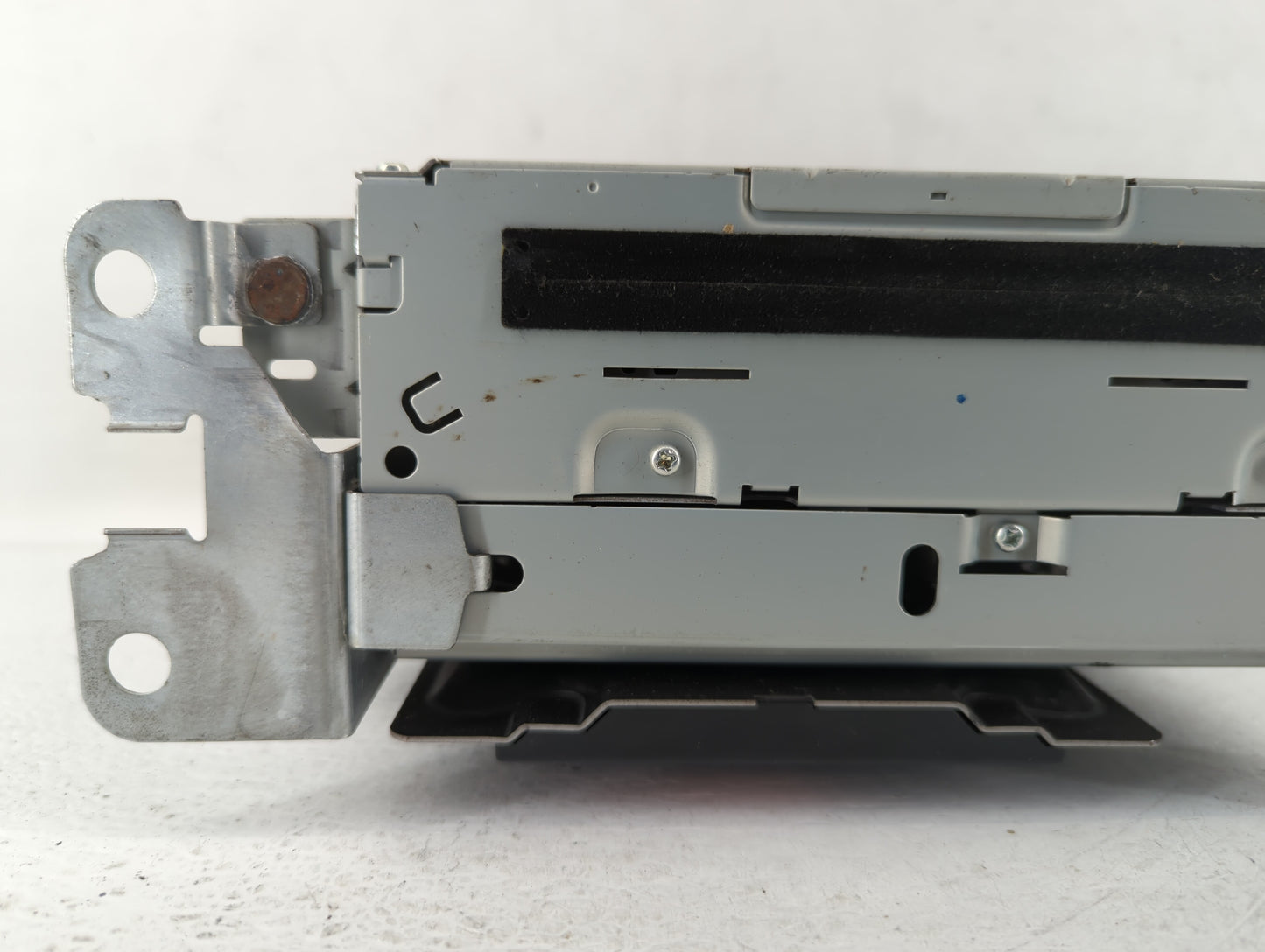 2009-2011 Jaguar Xf Am Fm Cd Player Radio Receiver - Oemusedautoparts1.com