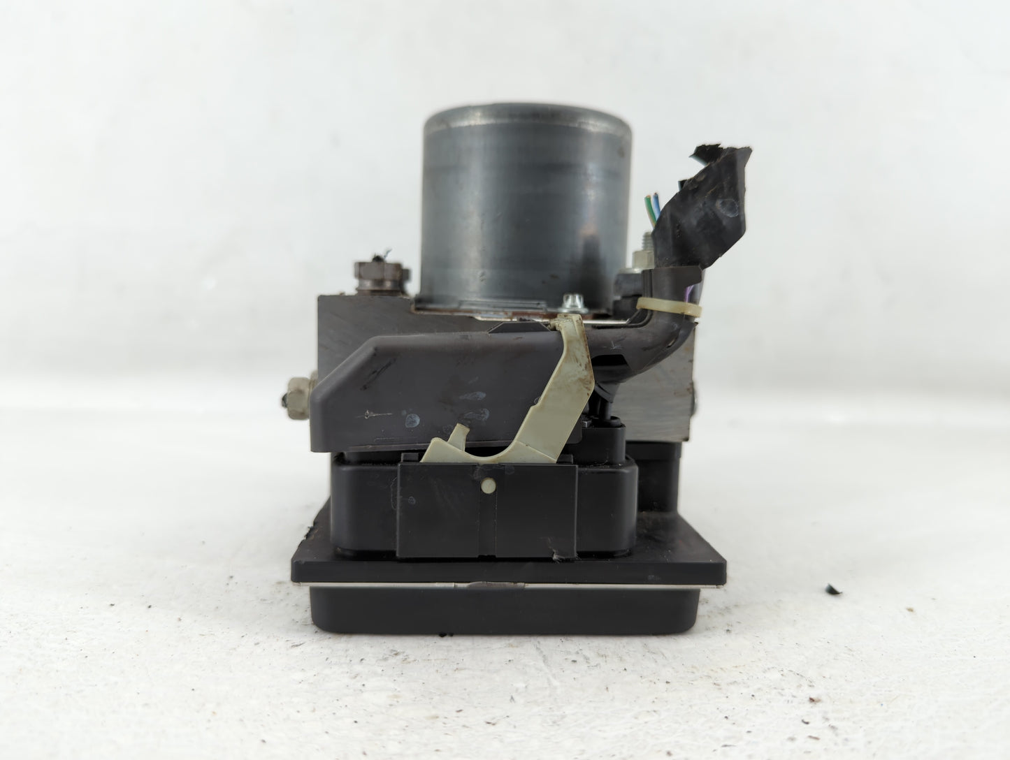 2009 Jaguar Xf ABS Pump Control Module Replacement P/N:8X23-2C405-ED Fits OEM Used Auto Parts - Oemusedautoparts1.com