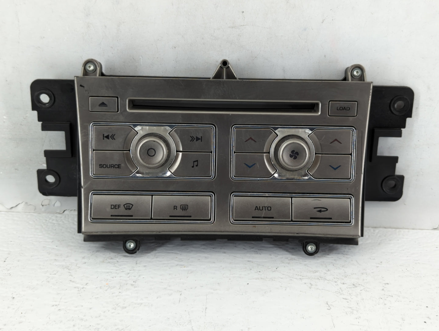 2009-2011 Jaguar Xf Radio AM FM Cd Player Receiver Replacement P/N:467193 8X23-18C858-BE, 8X23-18C858-BG Fits Fits 2009 2010