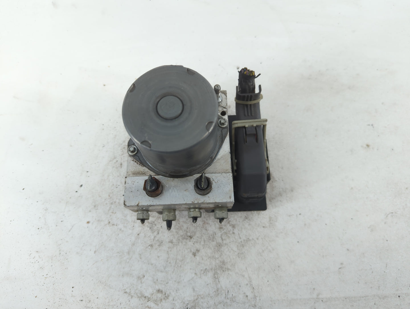 2009 Jaguar Xf ABS Pump Control Module Replacement P/N:8X23-2C405-FE 0 265 236 026 Fits OEM Used Auto Parts - Oemusedautopar