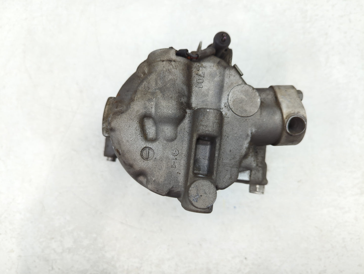 2009-2010 Jaguar Xf Air Conditioning A/c Ac Compressor Oem - Oemusedautoparts1.com