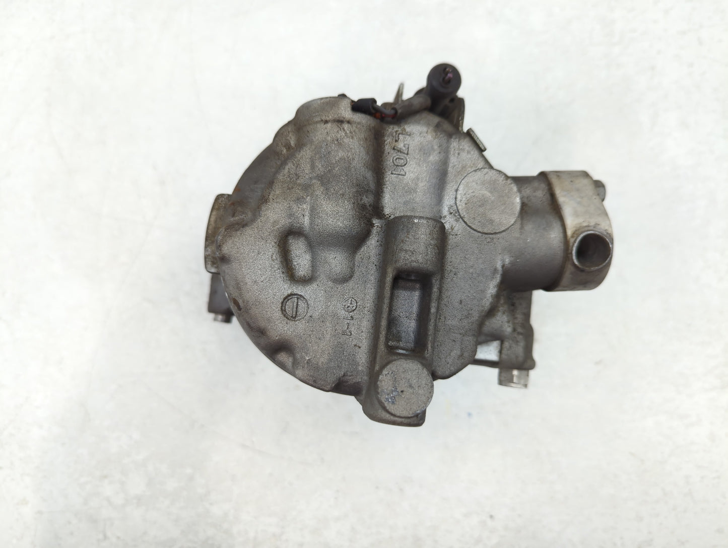 2009-2010 Jaguar Xf Air Conditioning A/c Ac Compressor Oem - Oemusedautoparts1.com