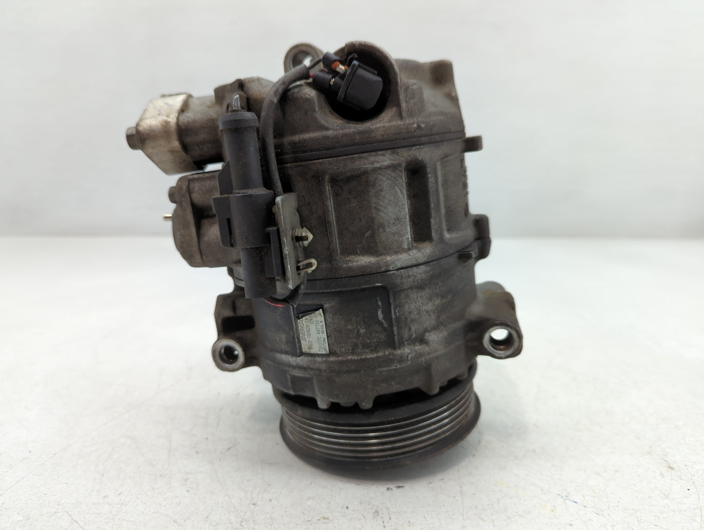 2009-2010 Jaguar Xf Air Conditioning A/c Ac Compressor Oem - Oemusedautoparts1.com