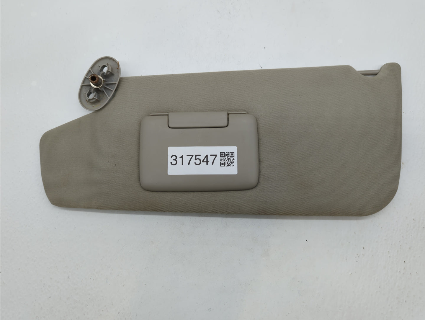 2006-2010 Jeep Commander Sun Visor Shade Replacement Driver Left Mirror Fits Fits 2006 2007 2008 2009 2010 OEM Used Auto Par