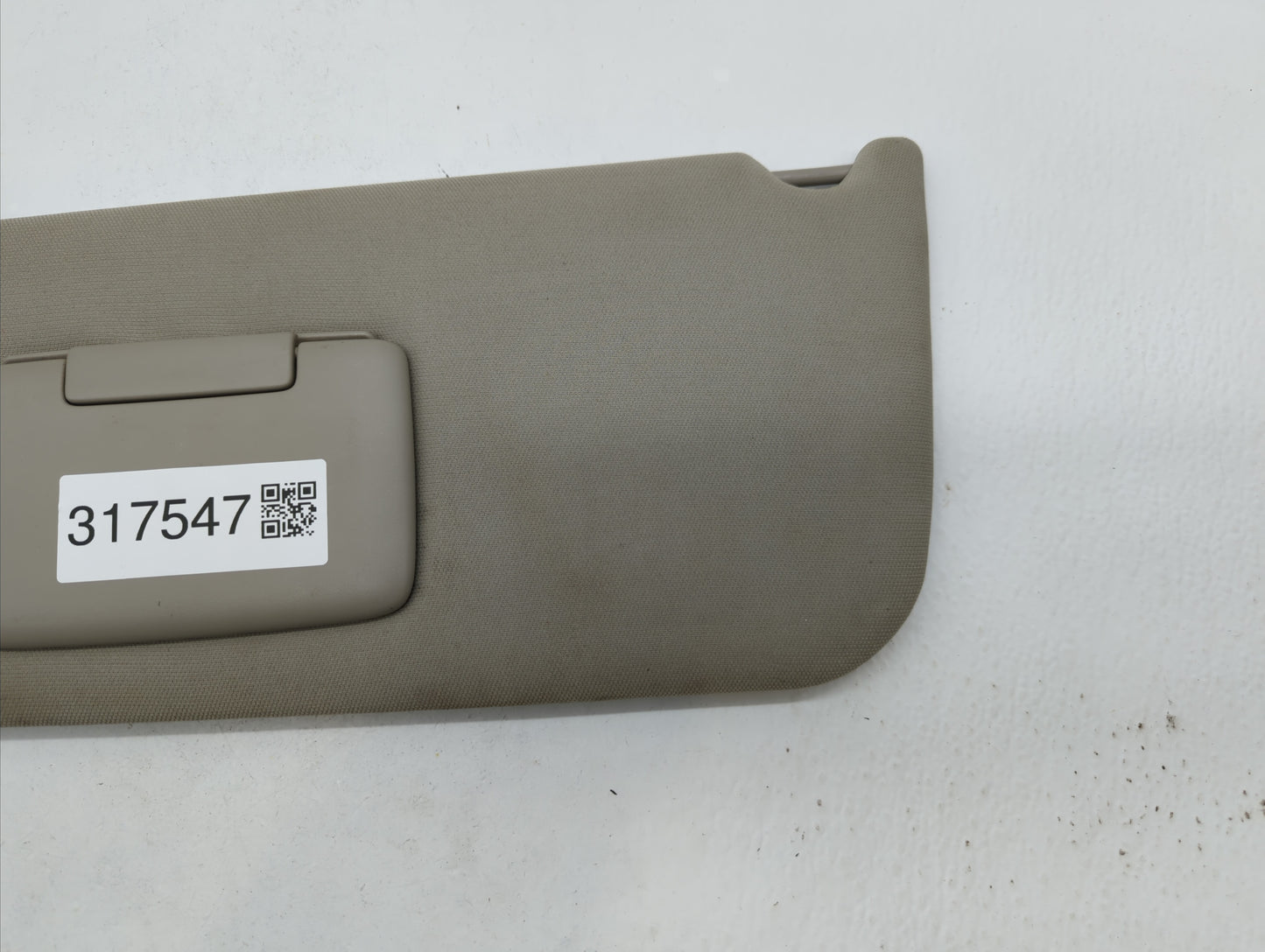 2006-2010 Jeep Commander Sun Visor Shade Replacement Driver Left Mirror Fits Fits 2006 2007 2008 2009 2010 OEM Used Auto Par