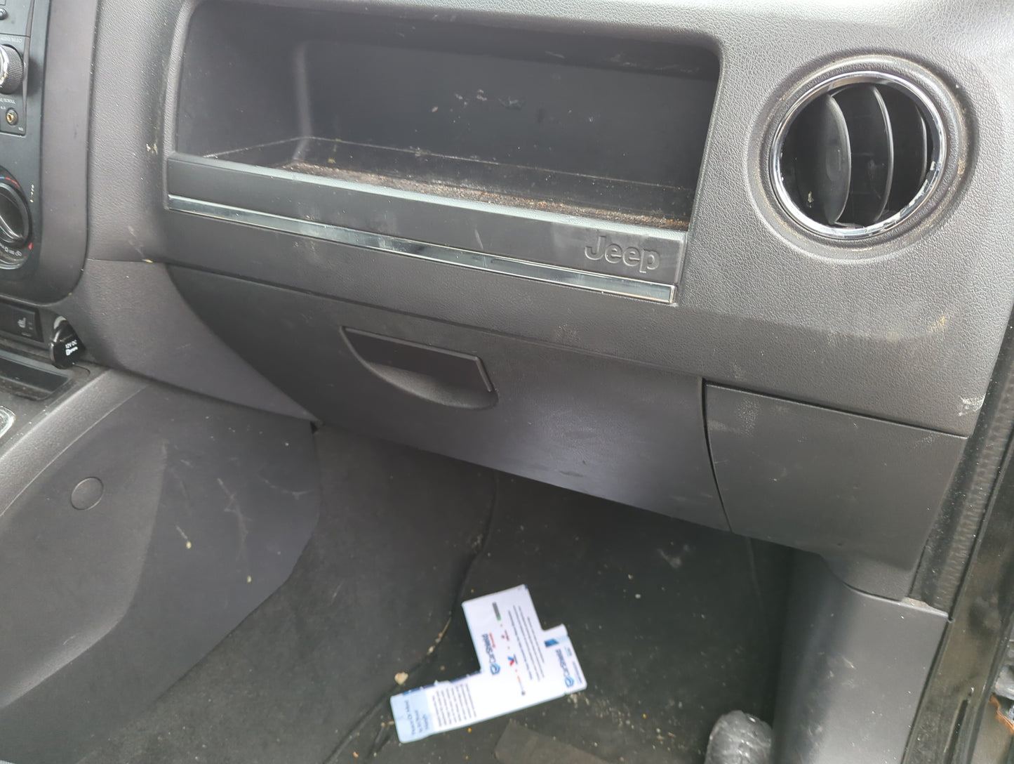 2009 Jeep Compass Passenger Glove Box Door Storage Compartment - Oemusedautoparts1.com