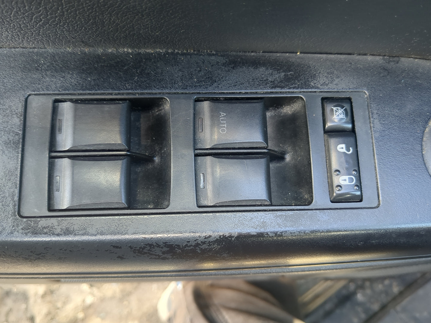 2007-2010 Jeep Compass Master Power Window Switch Replacement Driver Side Left Fits Fits 2007 2008 2009 2010 OEM Used Auto P