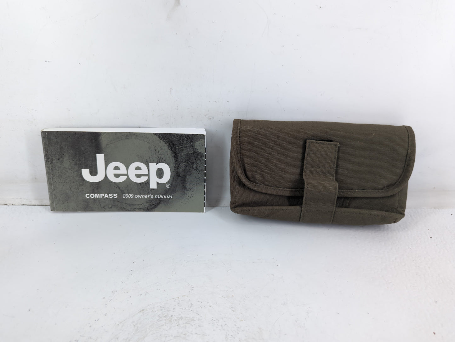 2009 Jeep Compass Owners Manual Book Guide P/N:81-326-0911 OEM Used Auto Parts - Oemusedautoparts1.com