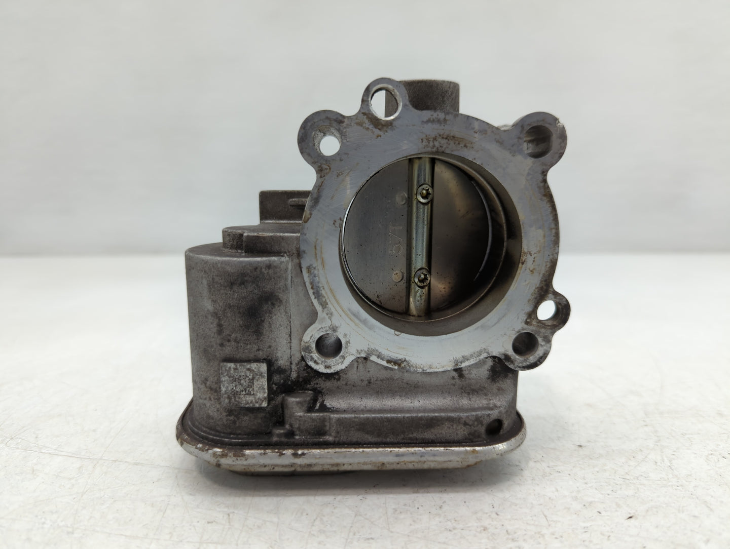 2009 Jeep Compass Throttle Body P/N:04891735AC Fits Fits 2007 2008 2010 2011 2012 2013 2014 2015 2016 2017 2018 OEM Used Aut
