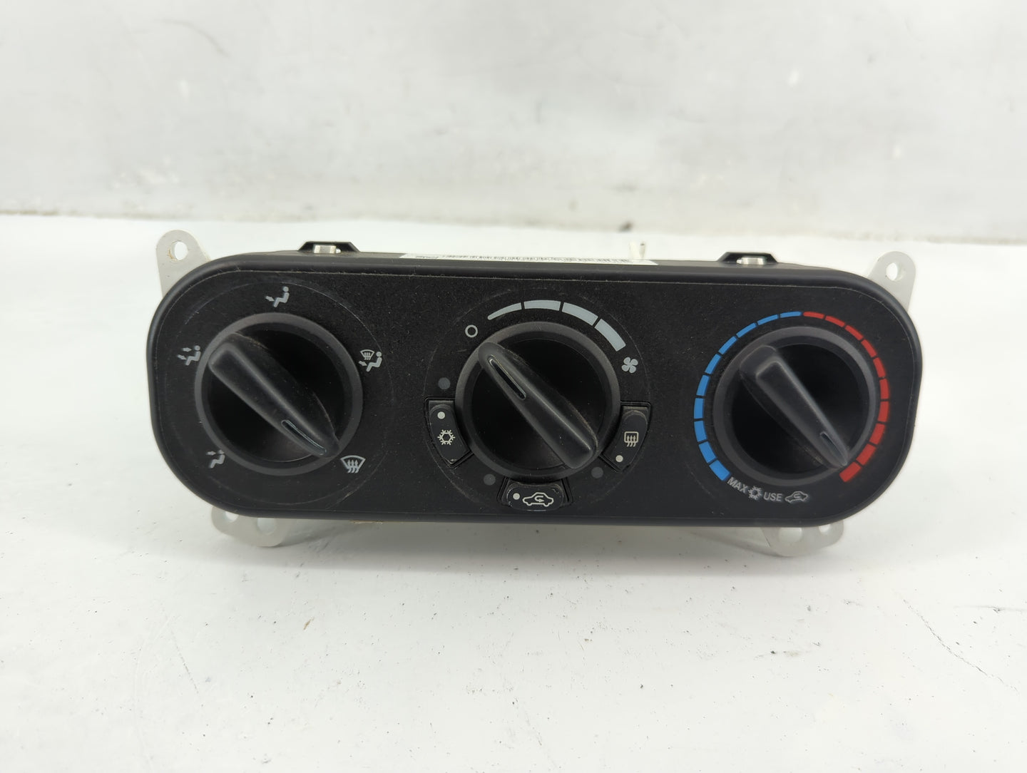 2009 Jeep Compass Climate Control Module Temperature AC/Heater Replacement P/N:P55111874AF Fits OEM Used Auto Parts - Oemuse