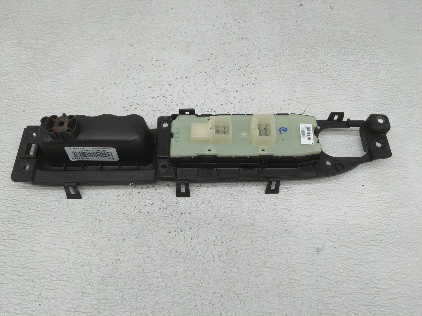 2007-2010 Jeep Compass Master Power Window Switch Replacement Driver Side Left P/N:56040691AD/B Fits Fits 2007 2008 2009 201