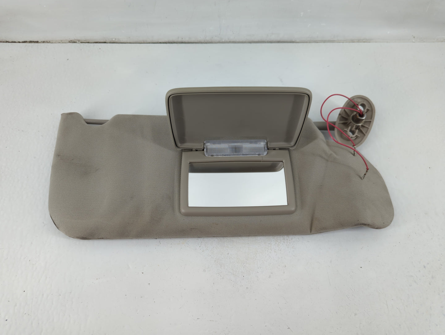 2005-2010 Jeep Grand Cherokee Sun Visor Shade Replacement Passenger Right Mirror Fits Fits 2005 2006 2007 2008 2009 2010 OEM