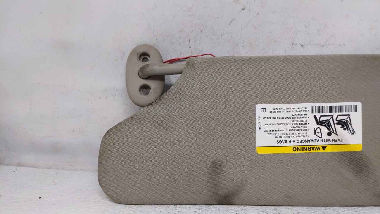 2005-2010 Jeep Grand Cherokee Sun Visor Shade Replacement Passenger Right Mirror Fits Fits 2005 2006 2007 2008 2009 2010 OEM