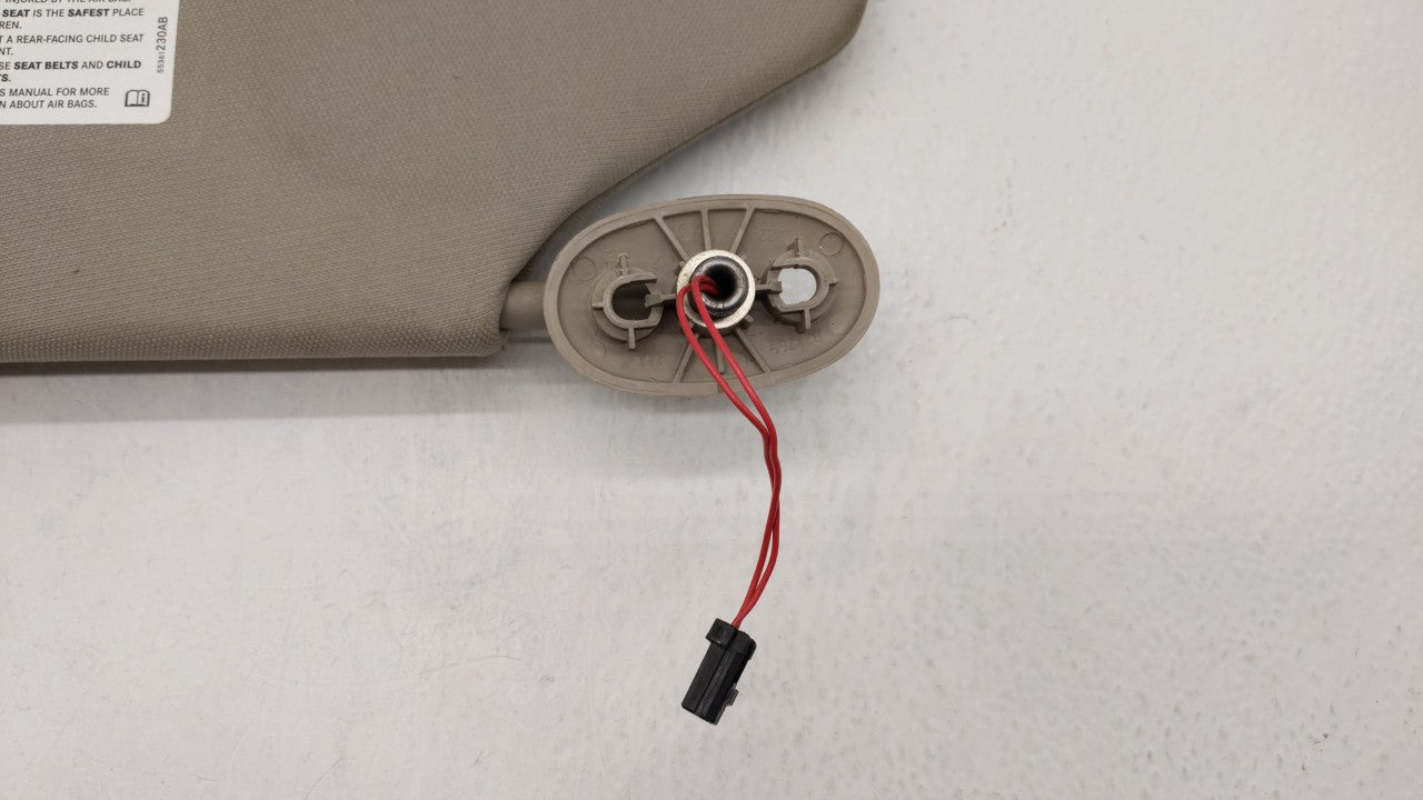 2005-2010 Jeep Grand Cherokee Sun Visor Shade Replacement Passenger Right Mirror Fits Fits 2005 2006 2007 2008 2009 2010 OEM