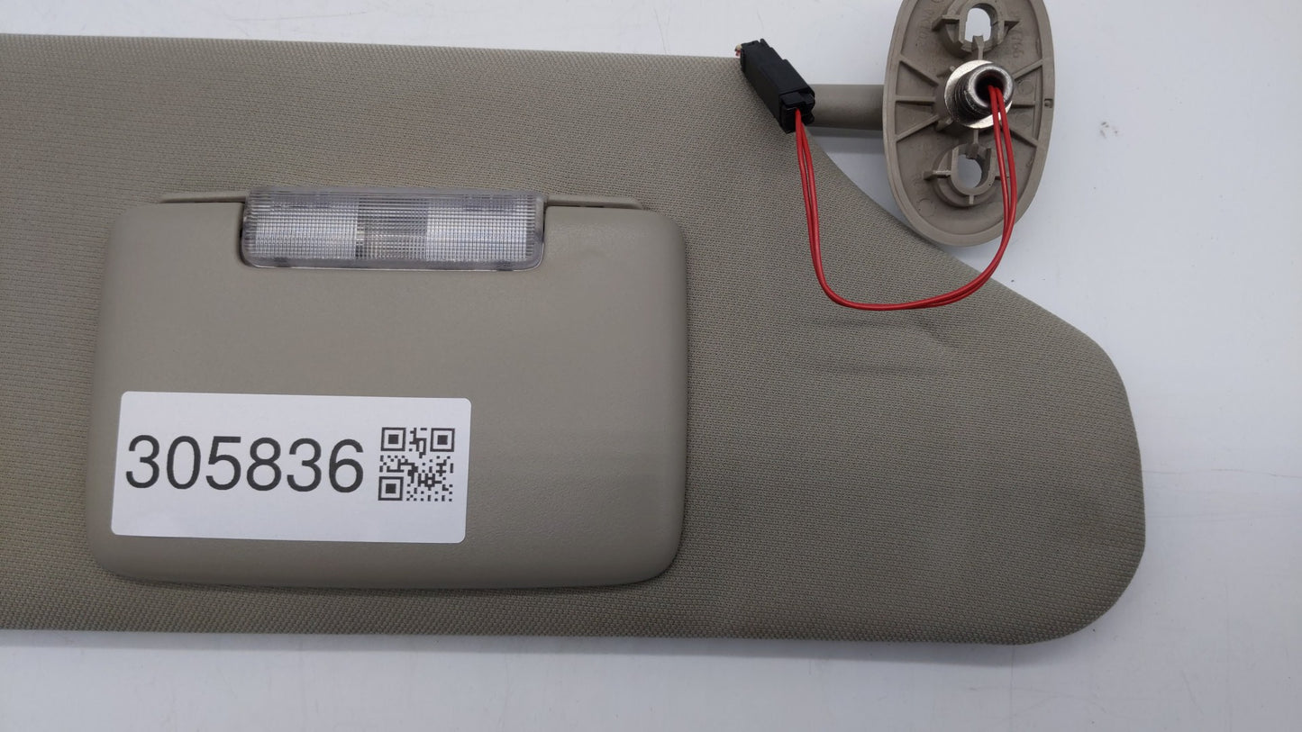 2005-2010 Jeep Grand Cherokee Sun Visor Shade Replacement Passenger Right Mirror Fits Fits 2005 2006 2007 2008 2009 2010 OEM