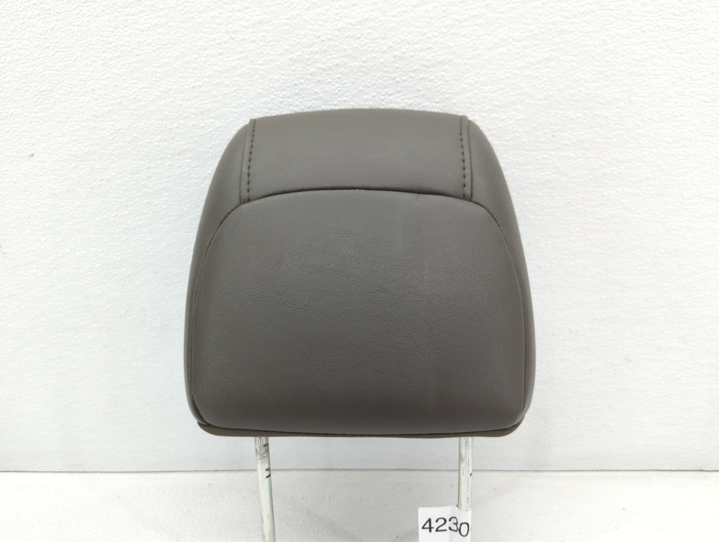 2009 Jeep Grand Cherokee Headrest Head Rest Front Driver Passenger Seat - Oemusedautoparts1.com