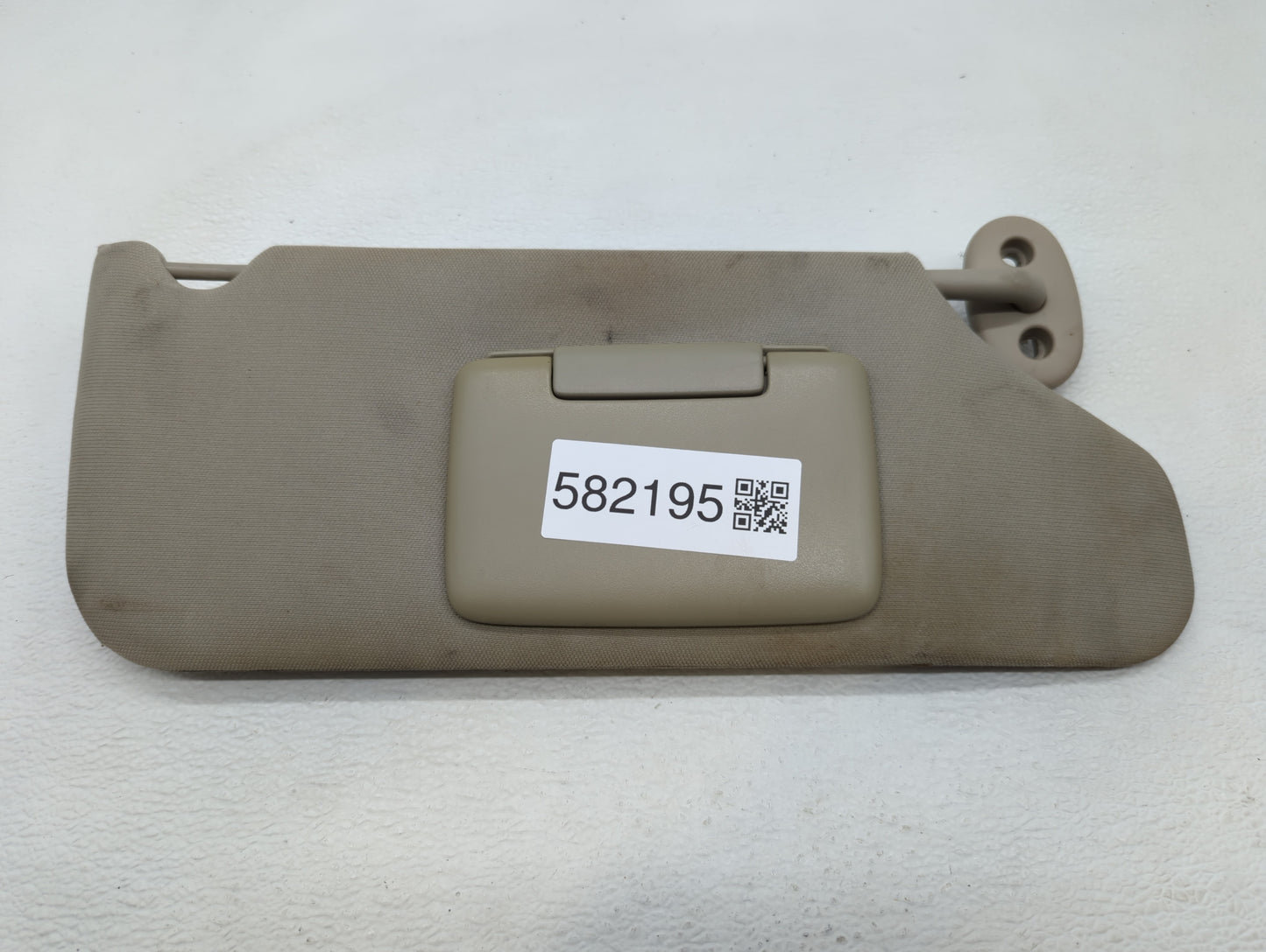 2005-2010 Jeep Grand Cherokee Sun Visor Shade Replacement Passenger Right Mirror Fits Fits 2005 2006 2007 2008 2009 2010 OEM