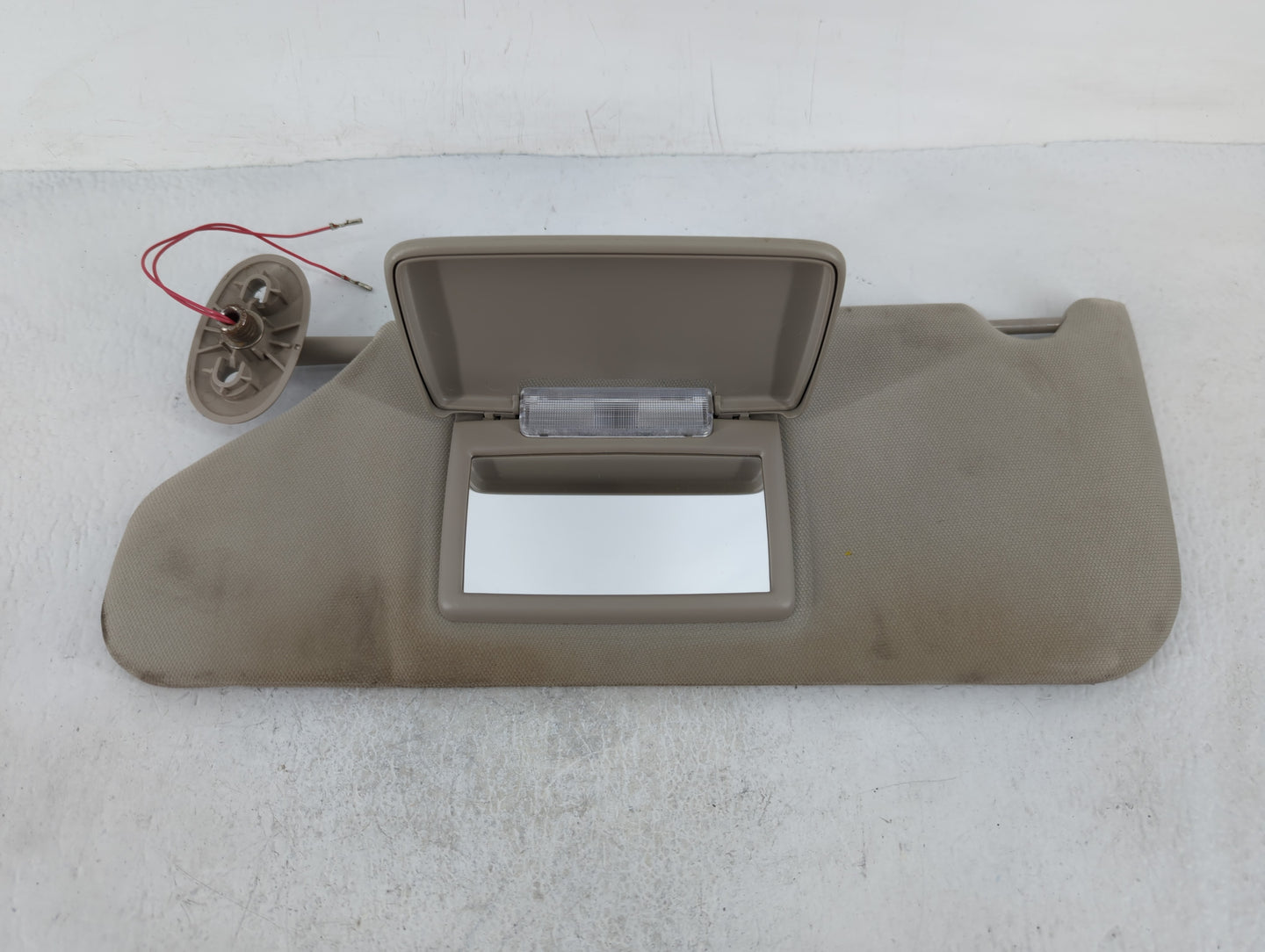 2005-2010 Jeep Grand Cherokee Sun Visor Shade Replacement Driver Left Mirror Fits Fits 2005 2006 2007 2008 2009 2010 OEM Use