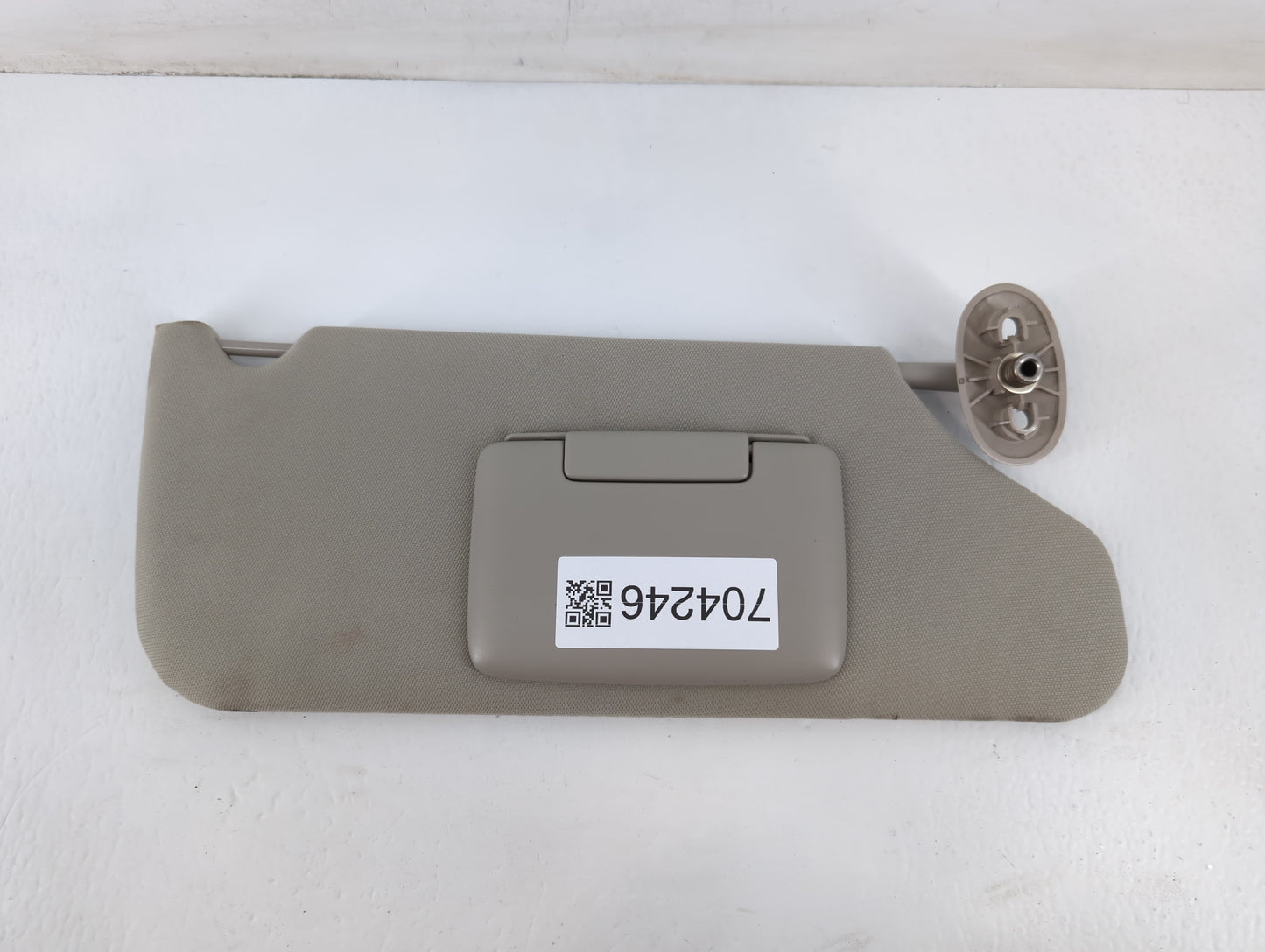 2005-2010 Jeep Grand Cherokee Sun Visor Shade Replacement Passenger Right Mirror Fits Fits 2005 2006 2007 2008 2009 2010 OEM