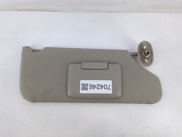 2005-2010 Jeep Grand Cherokee Sun Visor Shade Replacement Passenger Right Mirror Fits Fits 2005 2006 2007 2008 2009 2010 OEM Used Auto Parts