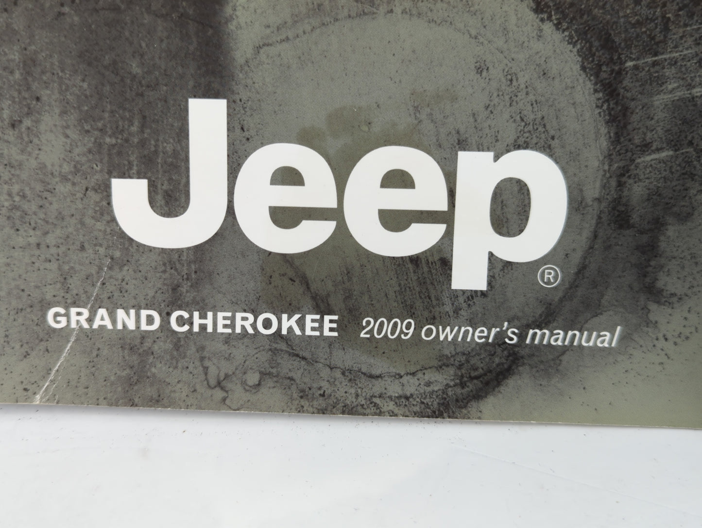 2009 Jeep Grand Cherokee Owners Manual Book Guide P/N:81-326-0954 OEM Used Auto Parts - Oemusedautoparts1.com