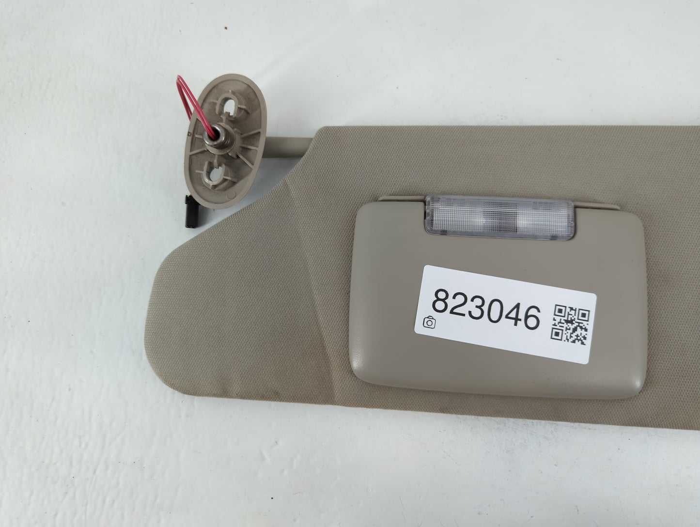 2005-2010 Jeep Grand Cherokee Sun Visor Shade Replacement Driver Left Mirror Fits Fits 2005 2006 2007 2008 2009 2010 OEM Use