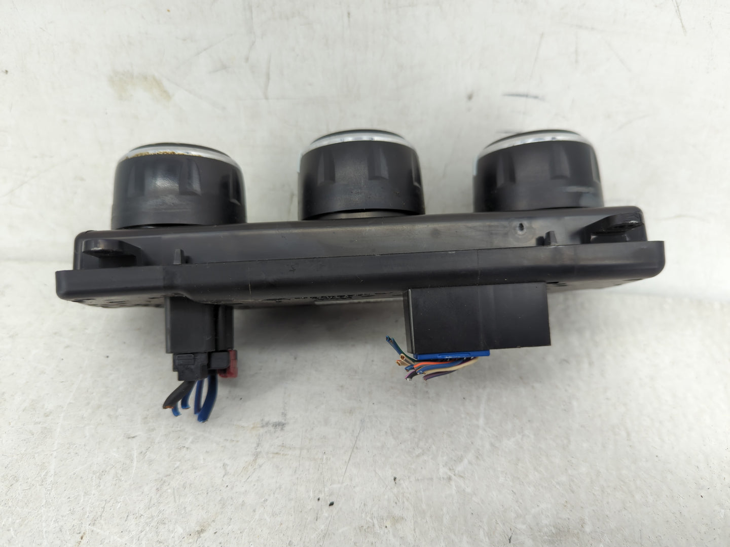 2008-2009 Jeep Liberty Climate Control Module Temperature AC/Heater Replacement P/N:P55111935AA Fits Fits 2008 2009 OEM Used