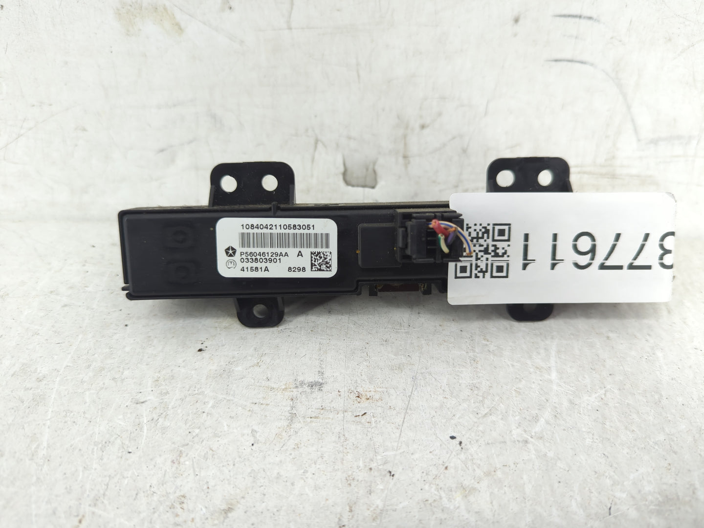 2009 Jeep Liberty Hazard Switch 56046129aa - Oemusedautoparts1.com
