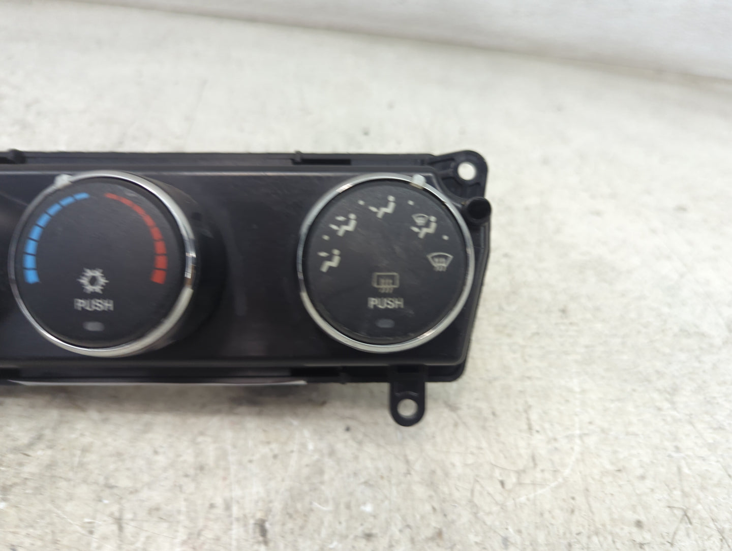 2008-2009 Jeep Liberty Climate Control Module Temperature AC/Heater Replacement P/N:P55111935AP 58024M Fits Fits 2008 2009 O