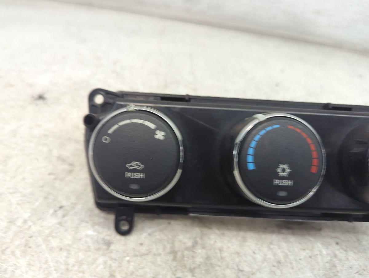 2008-2009 Jeep Liberty Climate Control Module Temperature AC/Heater Replacement P/N:P55111935AP 58024M Fits Fits 2008 2009 O