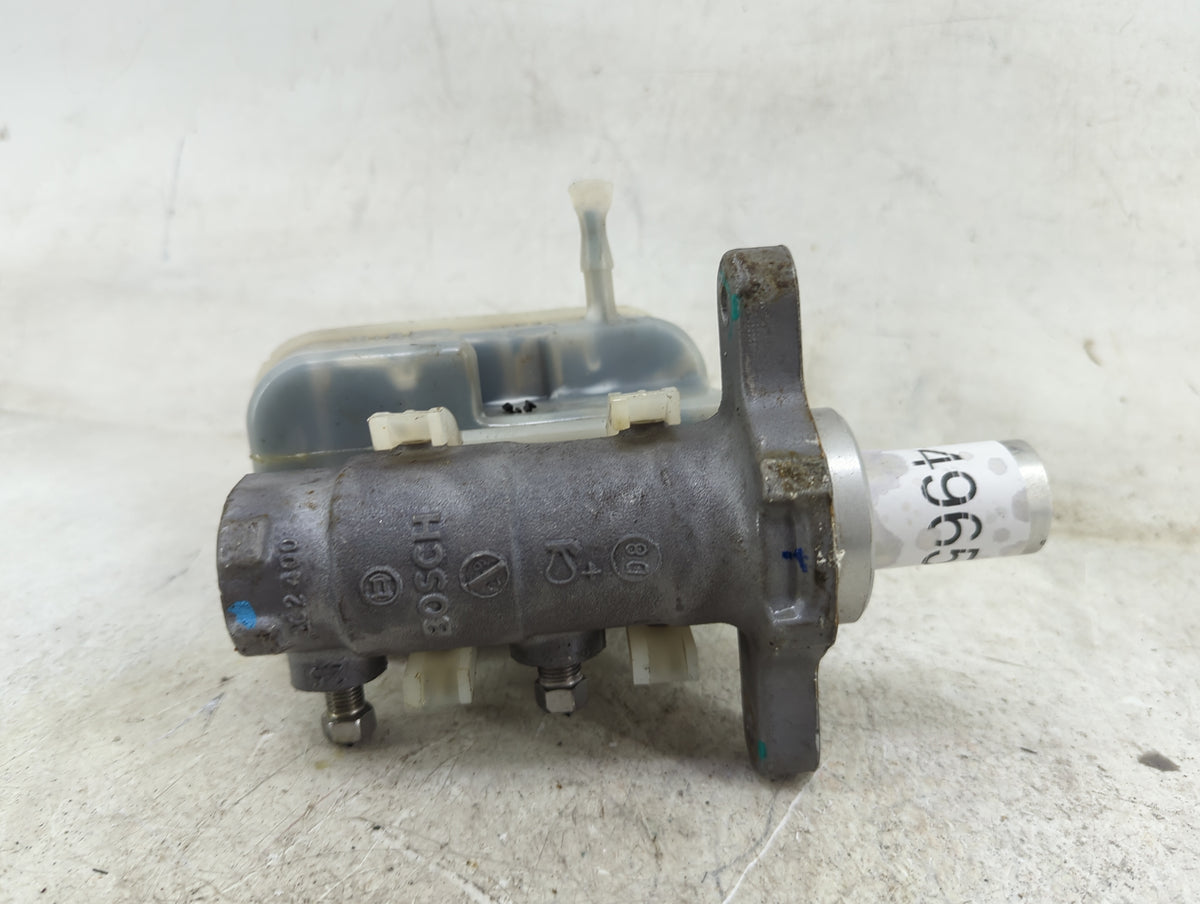 2008-2011 Jeep Liberty Brake Master Cylinder 1496584 - Oemusedautoparts1.com