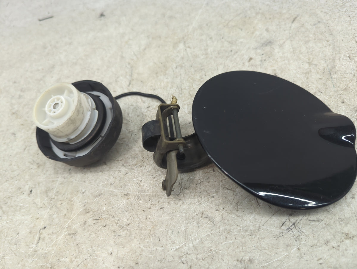2009 Jeep Liberty Fuel Tank Door Lid Gas Tank - Oemusedautoparts1.com