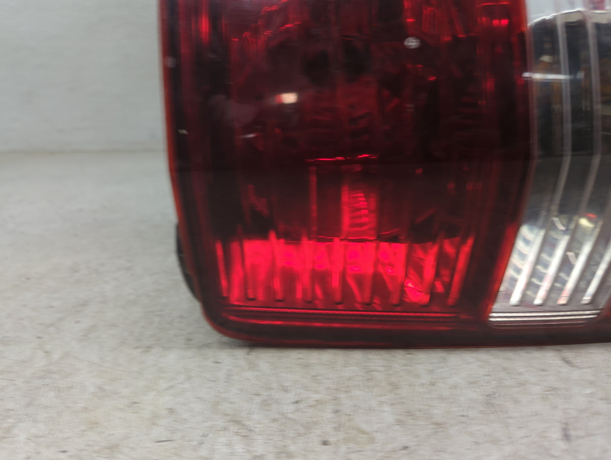 2008-2012 Jeep Liberty Tail Light Assembly Passenger Right OEM P/N:55157346AC Fits Fits 2008 2009 2010 2011 2012 OEM Used Au