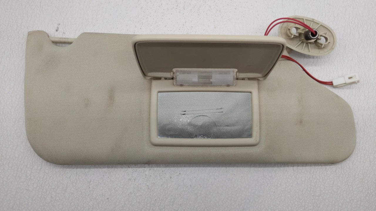 2008-2012 Jeep Liberty Sun Visor Shade Replacement Passenger Right Mirror Fits Fits 2008 2009 2010 2011 2012 OEM Used Auto P