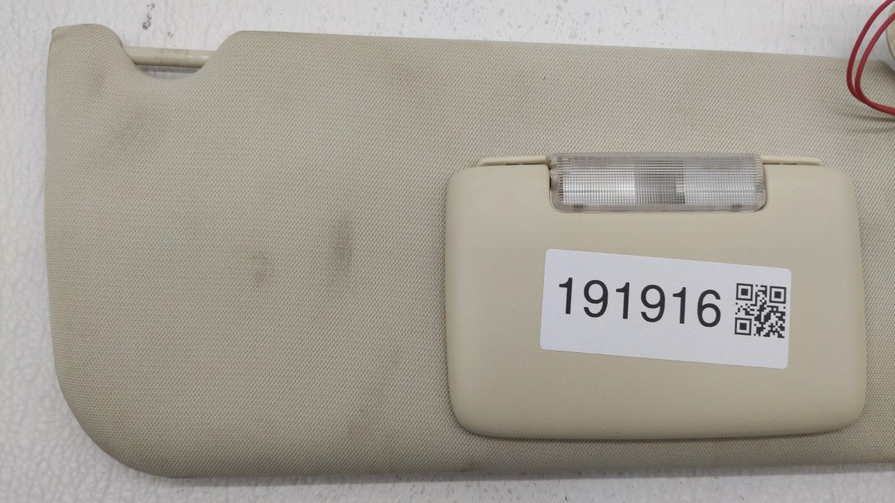 2008-2012 Jeep Liberty Sun Visor Shade Replacement Passenger Right Mirror Fits Fits 2008 2009 2010 2011 2012 OEM Used Auto P