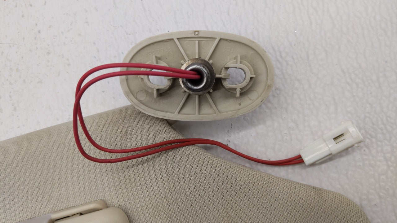 2008-2012 Jeep Liberty Sun Visor Shade Replacement Passenger Right Mirror Fits Fits 2008 2009 2010 2011 2012 OEM Used Auto P