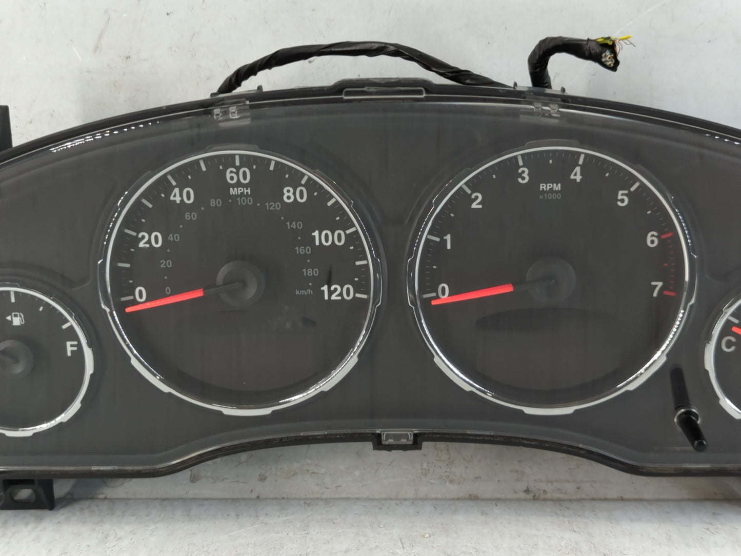 2009 Jeep Liberty Instrument Cluster Speedometer Gauges P/N:P05172752AB Fits OEM Used Auto Parts - Oemusedautoparts1.com