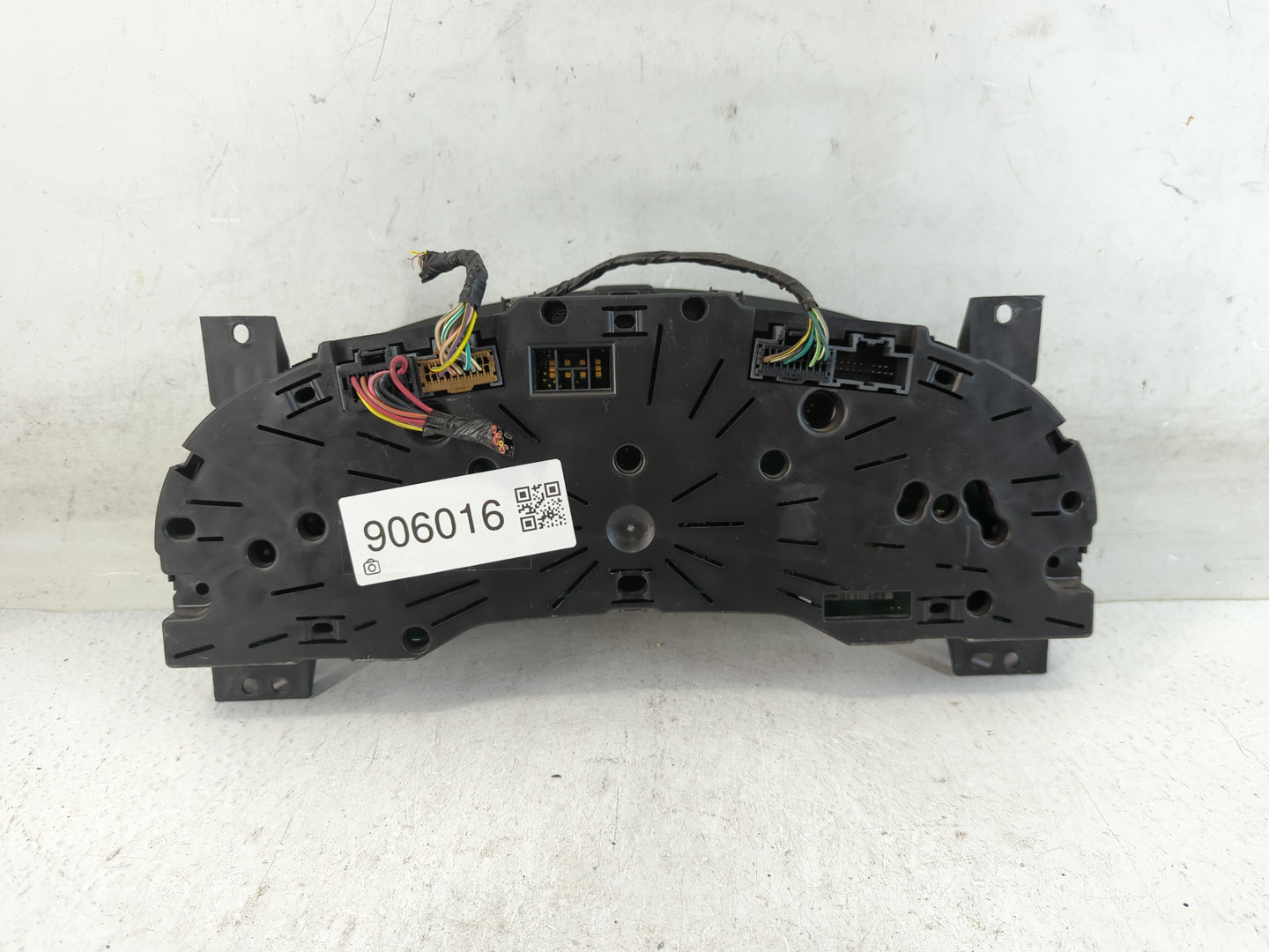 2009 Jeep Liberty Instrument Cluster Speedometer Gauges P/N:P05172752AB Fits OEM Used Auto Parts - Oemusedautoparts1.com