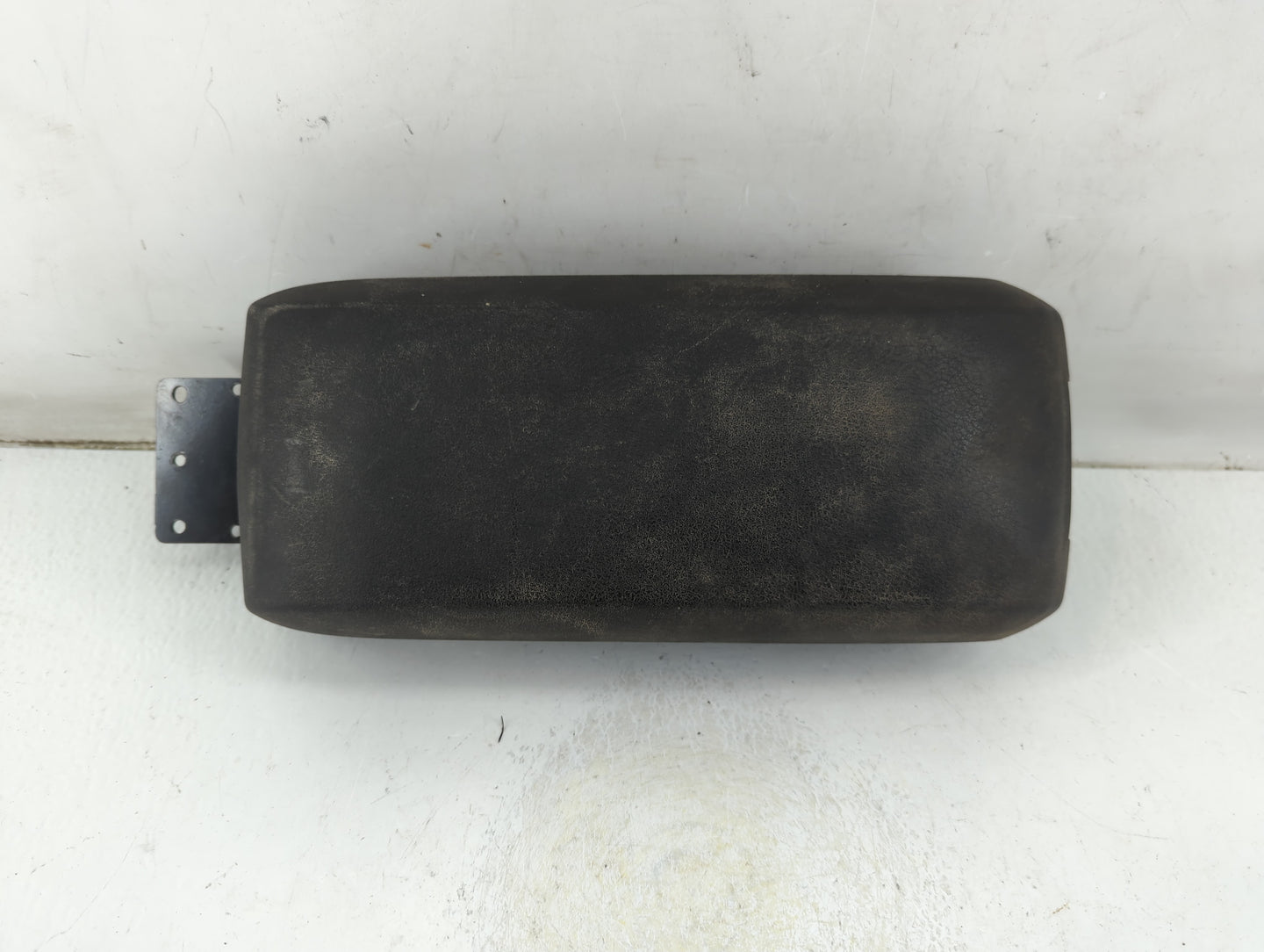 2009-2010 Jeep Patriot Center Console Armrest Cover Lid Fits Fits 2009 2010 OEM Used Auto Parts - Oemusedautoparts1.com