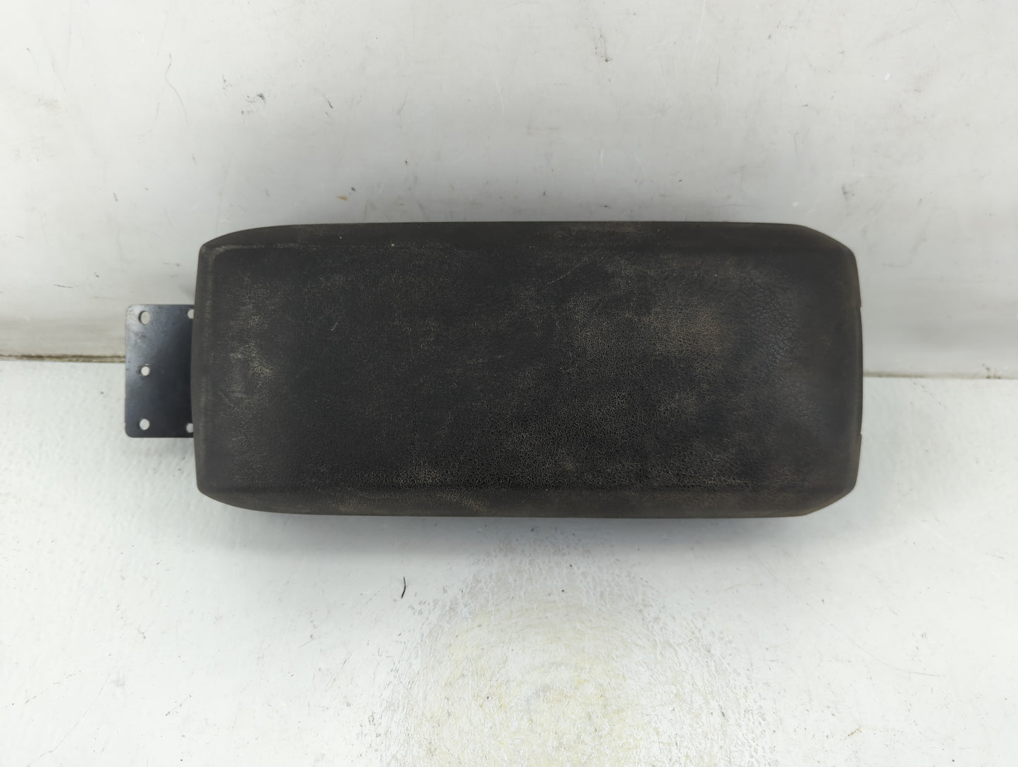 2009-2010 Jeep Patriot Center Console Armrest Cover Lid Fits Fits 2009 2010 OEM Used Auto Parts - Oemusedautoparts1.com
