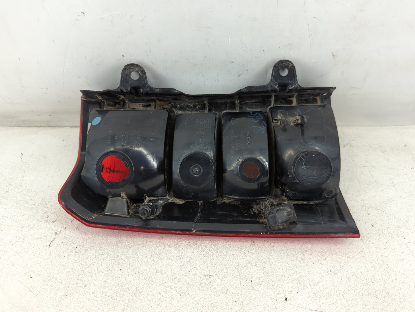 2008-2017 Jeep Patriot Tail Light Assembly Passenger Right OEM P/N:400379 320342 Fits OEM Used Auto Parts - Oemusedautoparts