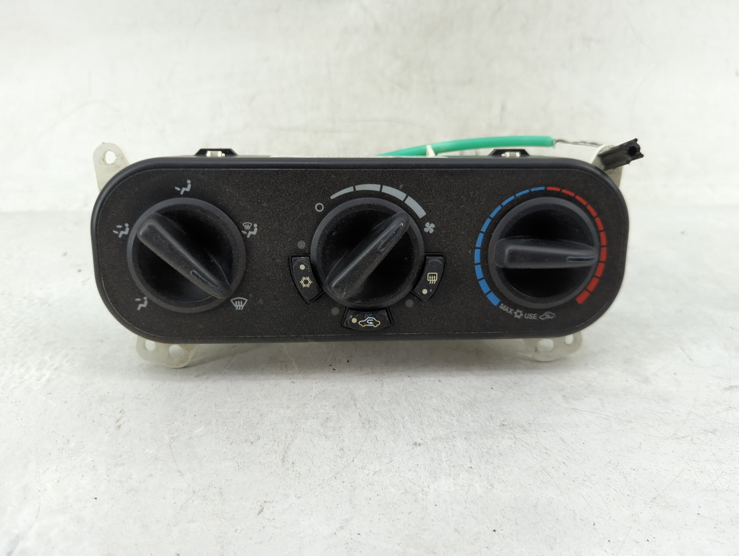 2007-2009 Jeep Patriot Climate Control Module Temperature AC/Heater Replacement P/N:P55111874AF Fits Fits 2007 2008 2009 OEM