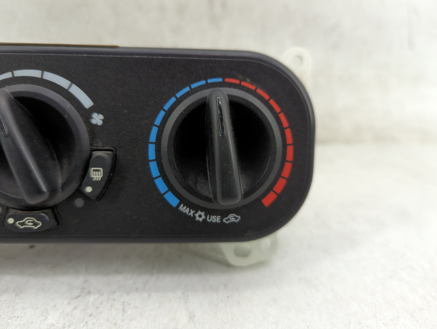2007-2009 Jeep Patriot Climate Control Module Temperature AC/Heater Replacement P/N:P55111874AF Fits Fits 2007 2008 2009 OEM
