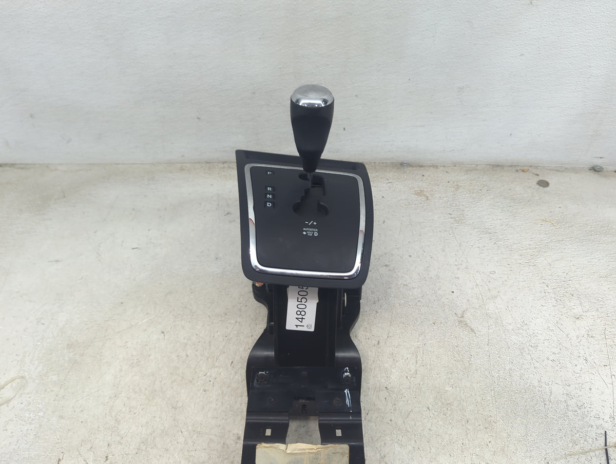 2009 Jeep Patriot Floor Console Assembly Shifter - Oemusedautoparts1.com