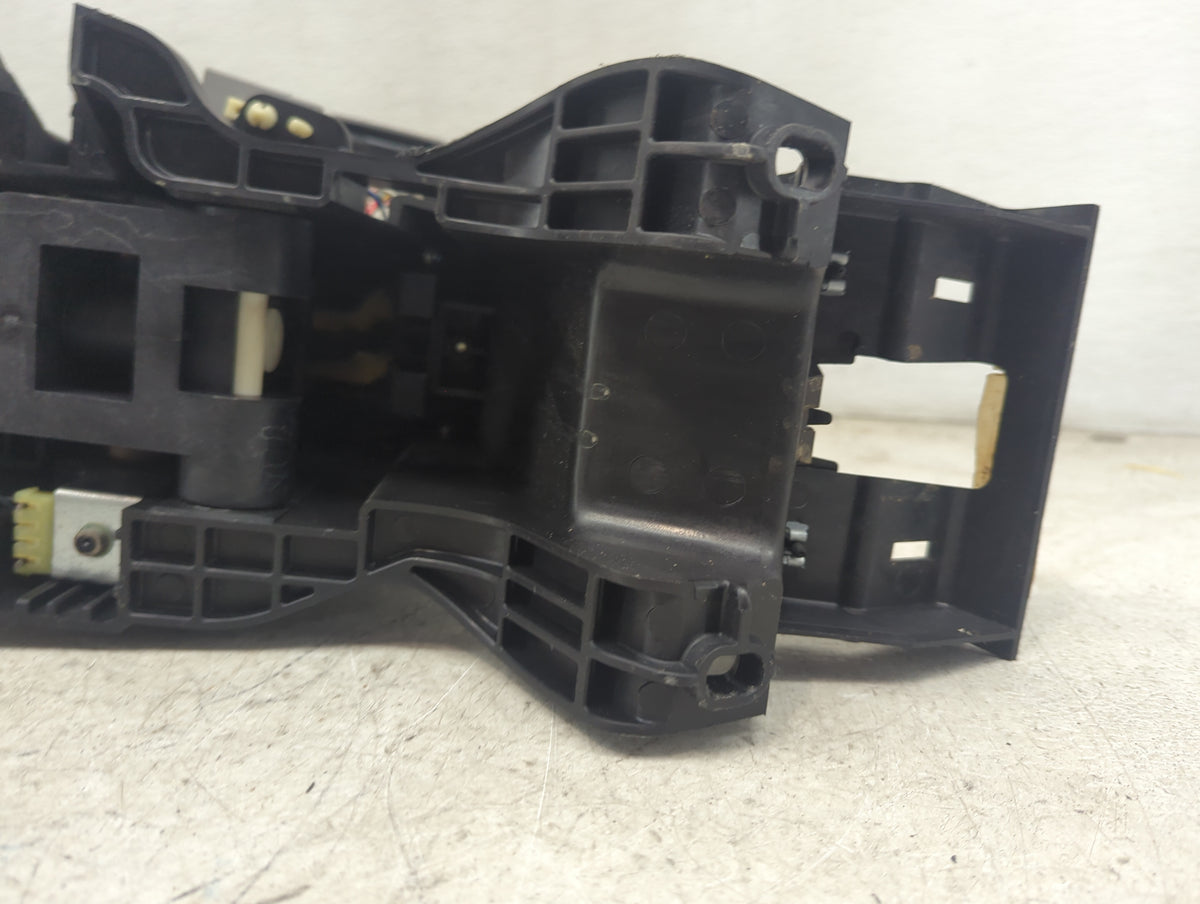 2009 Jeep Patriot Floor Console Assembly Shifter - Oemusedautoparts1.com