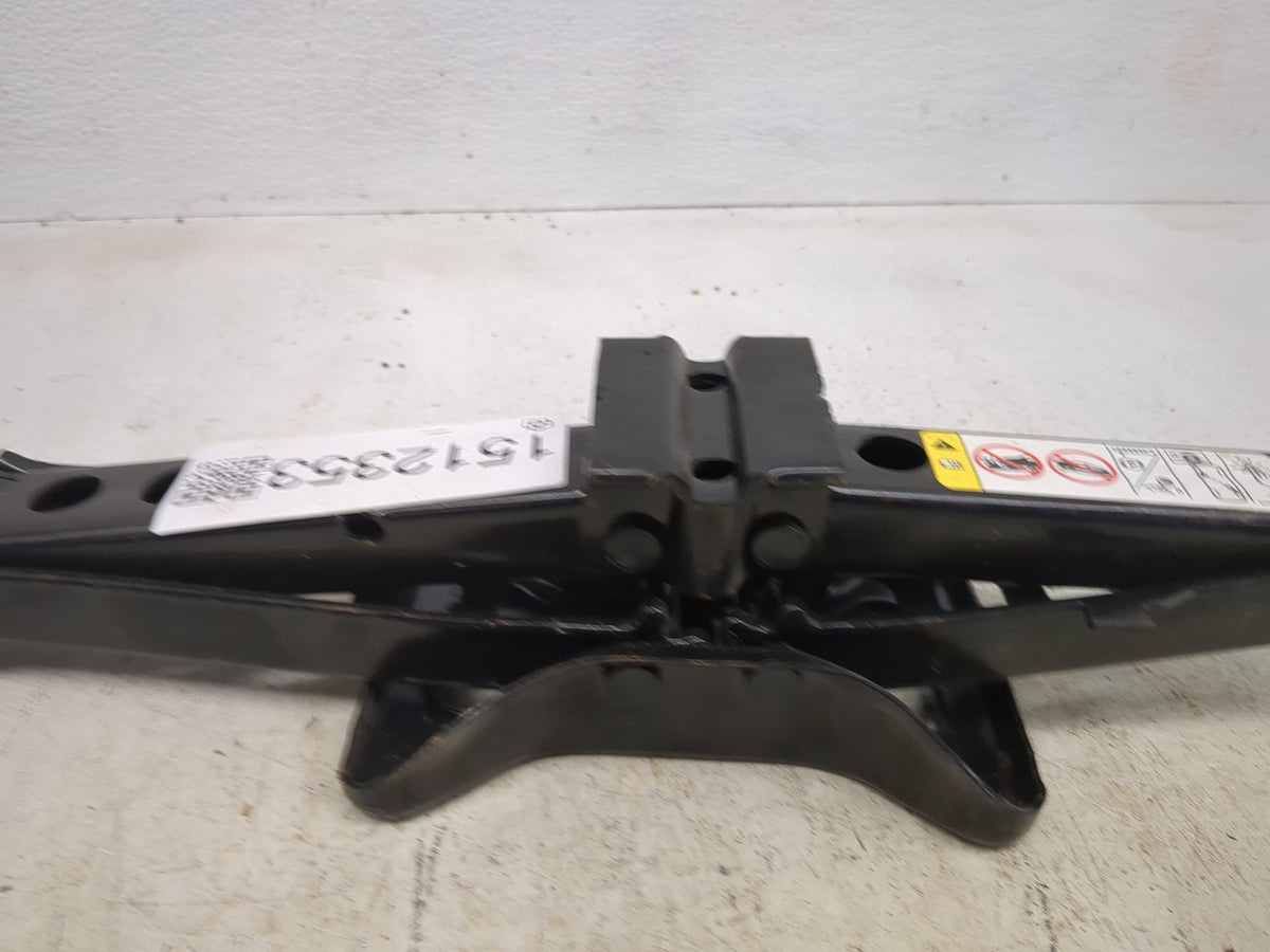 2009 Jeep Patriot Spare Scissor Car Jack Black - Oemusedautoparts1.com