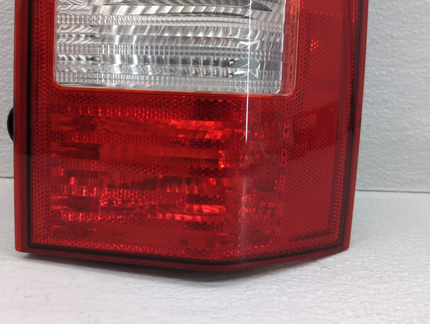 2008-2017 Jeep Patriot Tail Light Assembly Passenger Right OEM P/N:21276 Fits OEM Used Auto Parts - Oemusedautoparts1.com