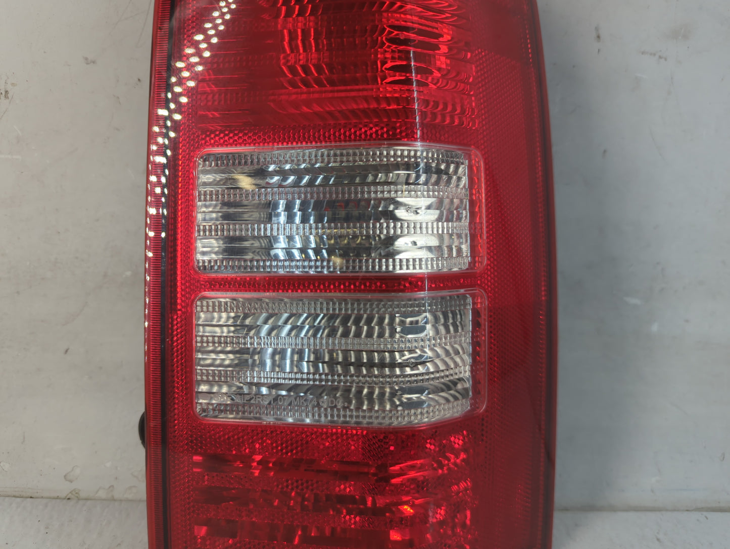 2008-2017 Jeep Patriot Tail Light Assembly Passenger Right OEM Fits Fits 2008 2009 2010 2011 2012 2013 2014 2015 2016 2017 O