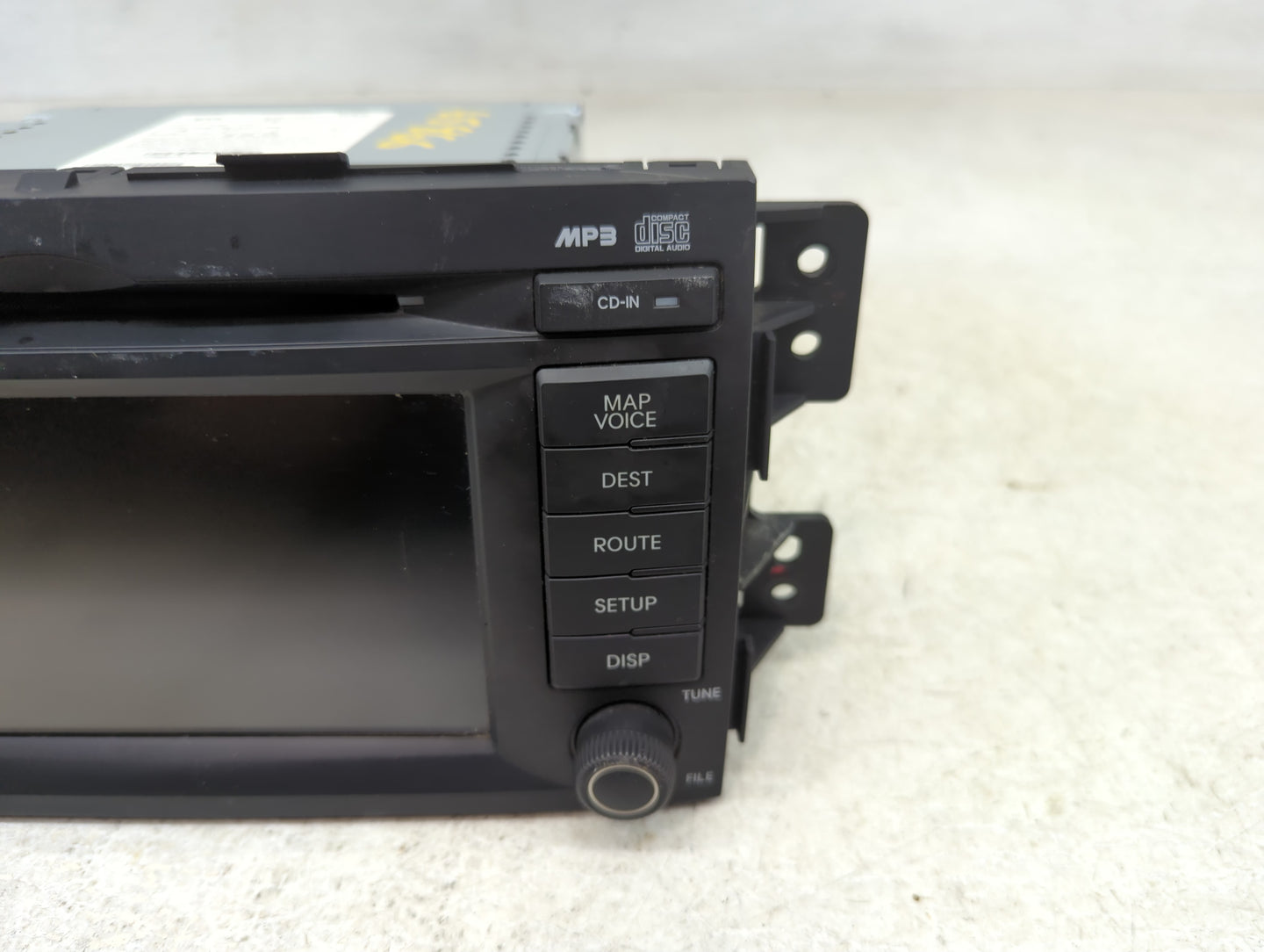 2009-2011 Kia Borrego Radio AM FM Cd Player Receiver Replacement P/N:96560-2J200 Fits Fits 2009 2010 2011 OEM Used Auto Part
