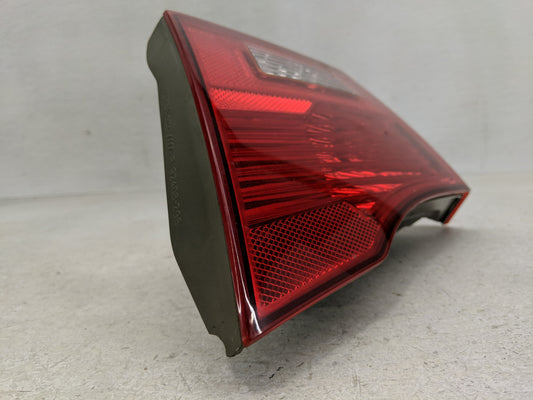 2009-2010 Kia Optima Tail Light Assembly Passenger Right OEM Fits Fits 2009 2010 OEM Used Auto Parts